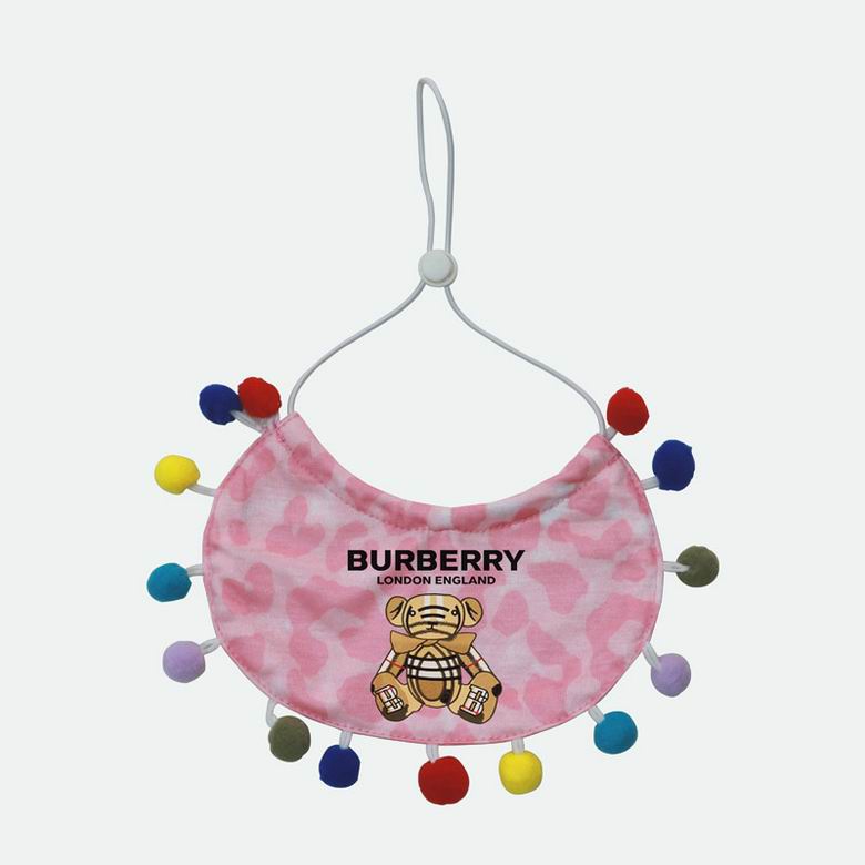 Burberry Pet Drool Wipes (1)